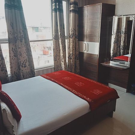 Hotel Robin Inn Amritsar Buitenkant foto