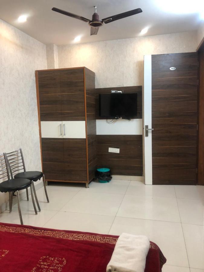Hotel Robin Inn Amritsar Buitenkant foto