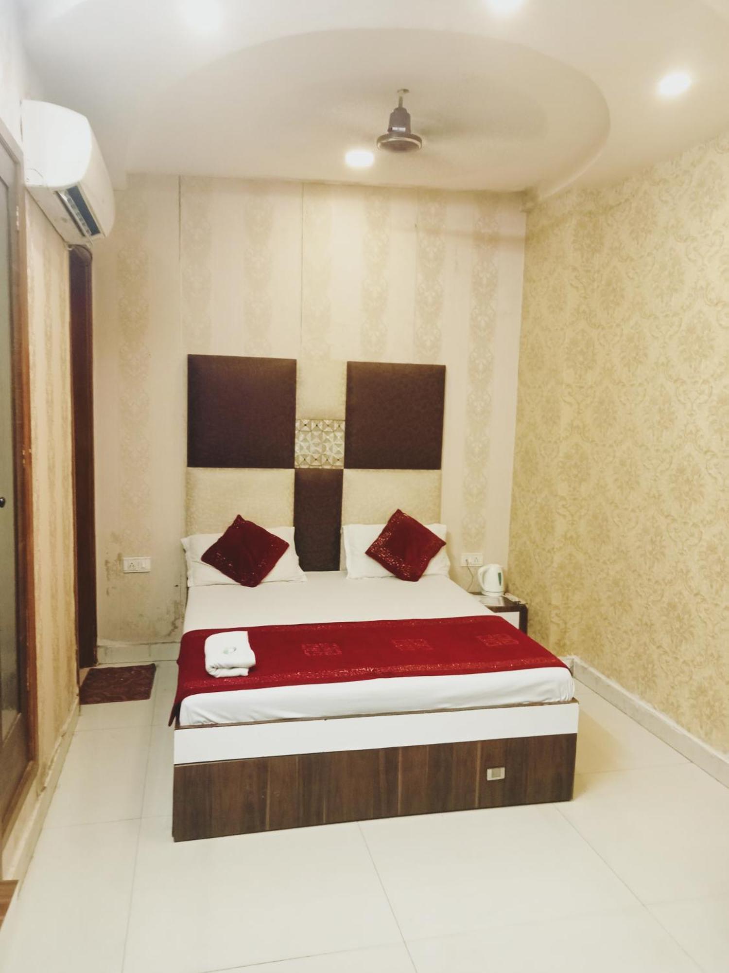 Hotel Robin Inn Amritsar Kamer foto